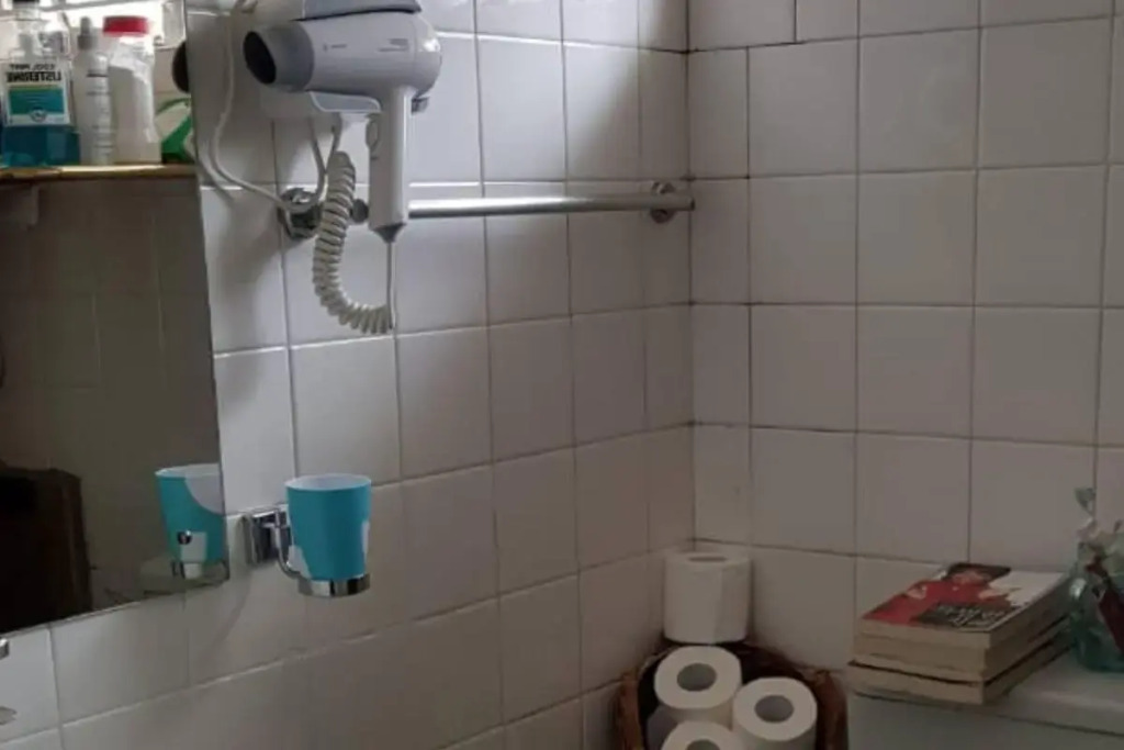 AIN Guest House