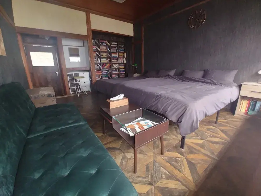 Wonderlust Inn