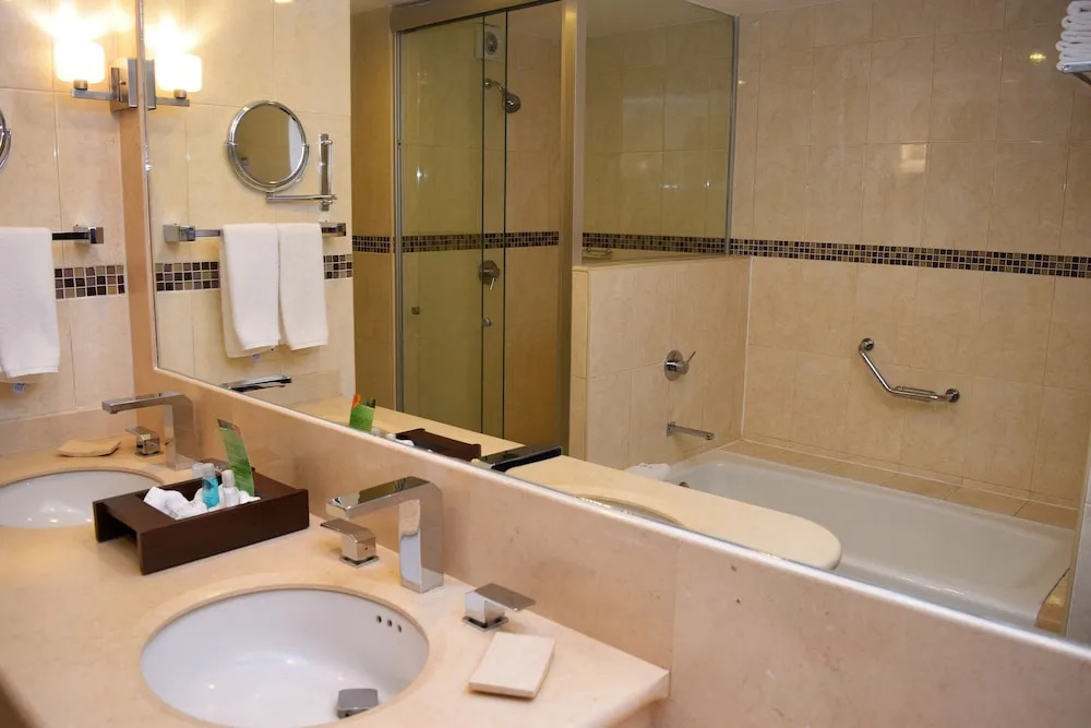 Astur Hotel & Residence