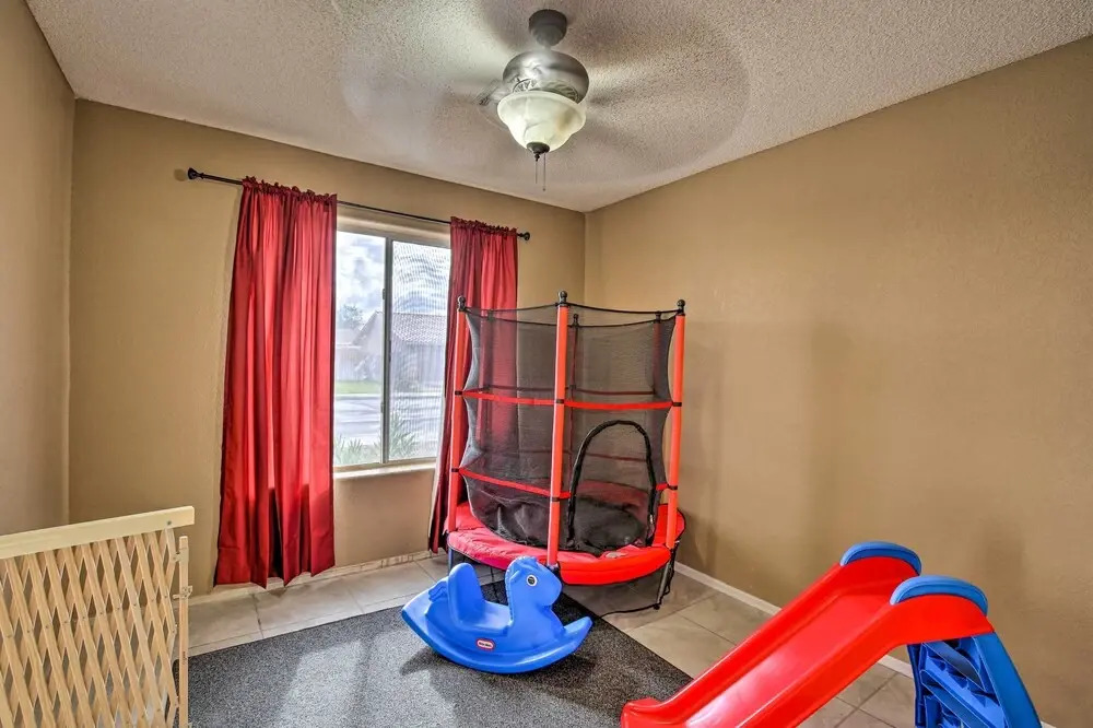Yuma Retreat w/ Fire Pit in a Golf Course Mecca!