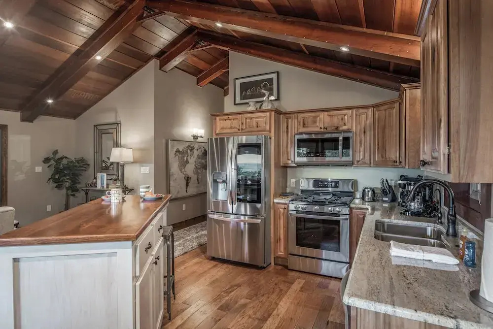 Moon Mountain Escape by Ruidoso Vacation Rentals