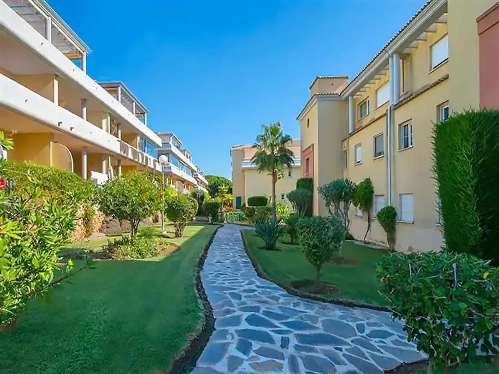 CABOPINO, Las Mimosas