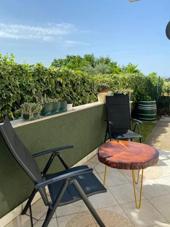 Lovely 1-bedroom apartment with free parking