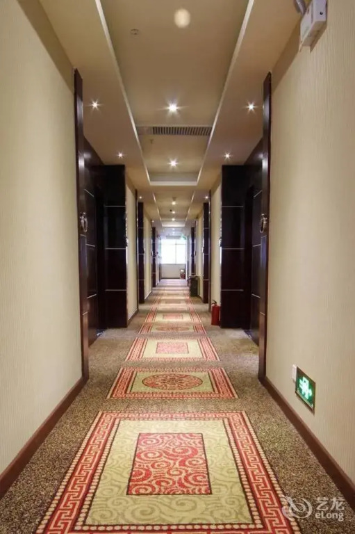 Ruyuan Hotel