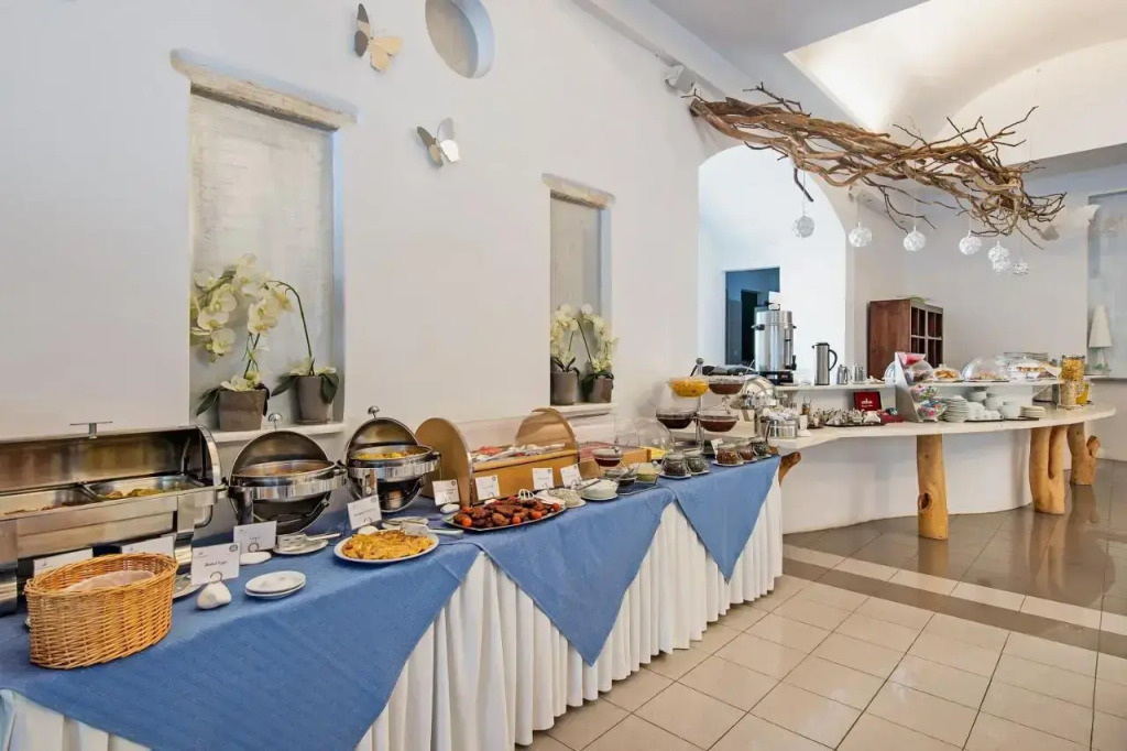 Meltemi Village Hotel
