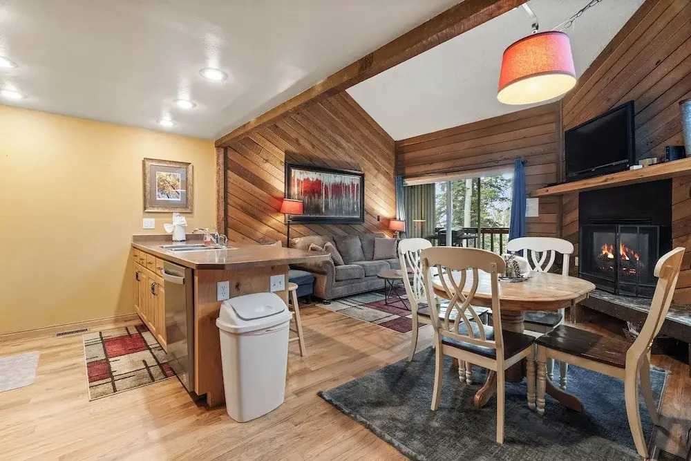 Ski Access SS7B Retreat Pet Friendly