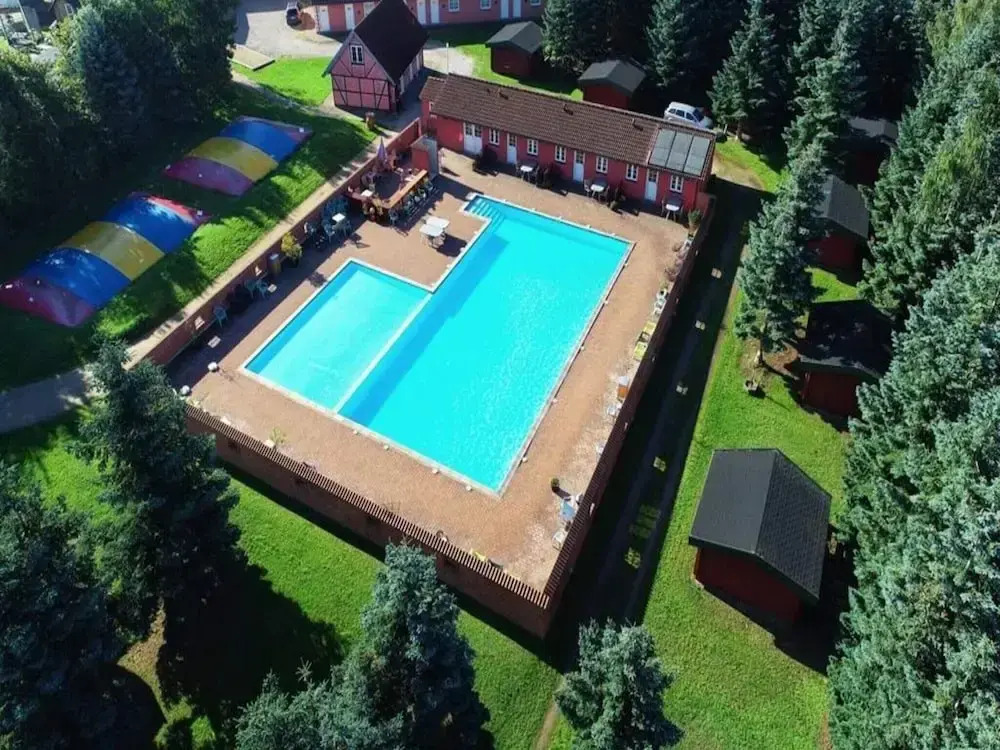 Splendid Cabin in Camping Resort