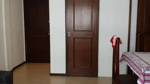 Quartos Em Apto Condo Residence