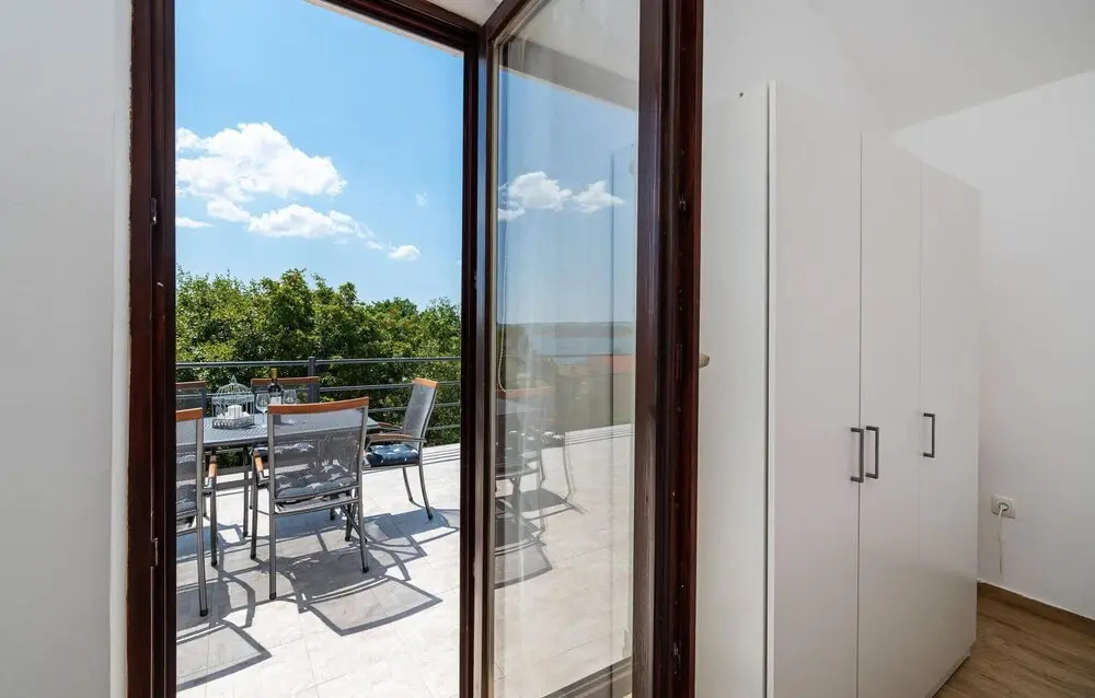 Nice Apartment in Maslenica With 2 Bedrooms and Wifi