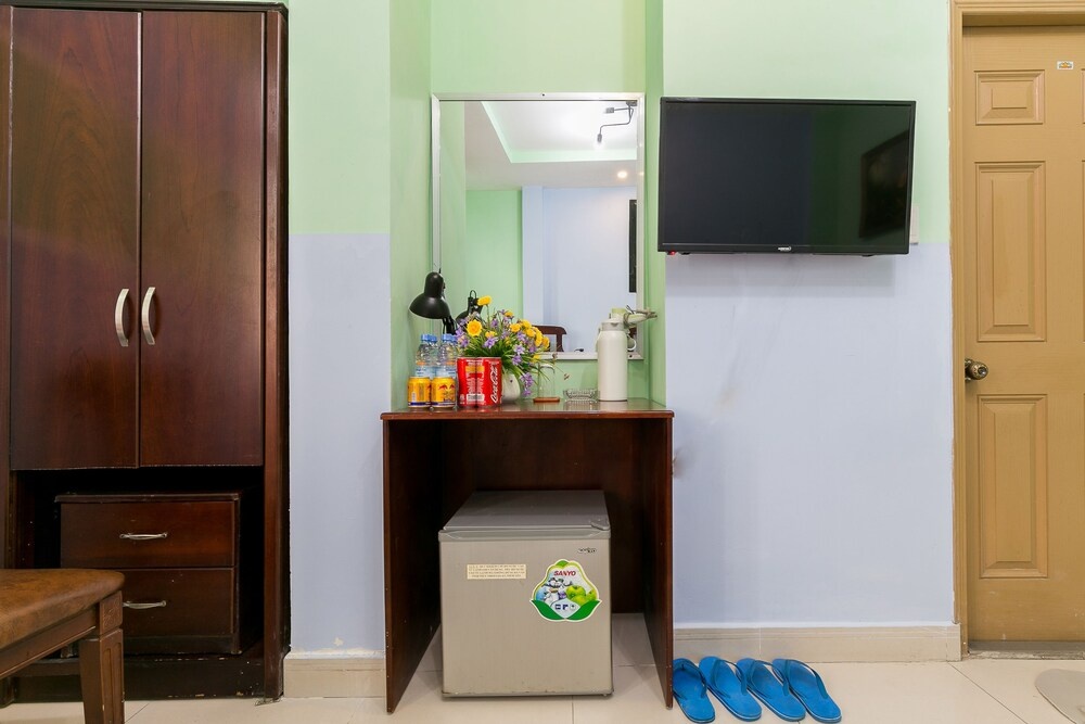 OYO 263 Nhat Hoang Hotel