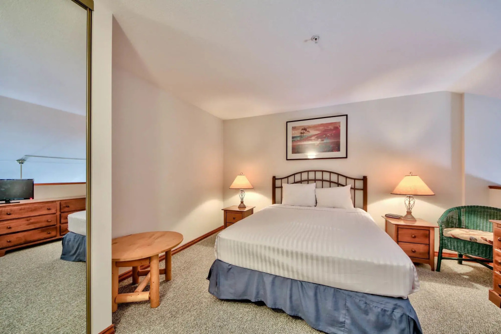 Hearthstone Lodge