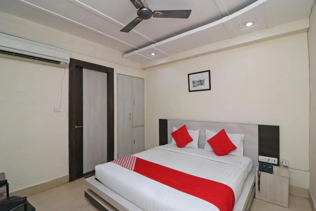 Hotel Mandiram