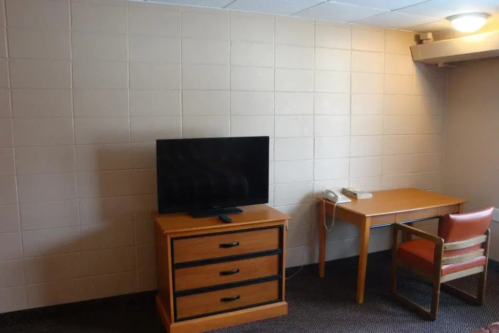 Economy Inn