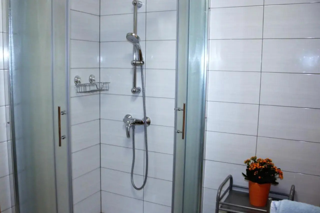 Apartmaji Hrvatin v Kortah