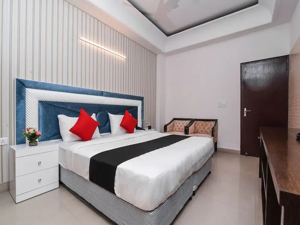 Capital O 16676 near Noida City Center