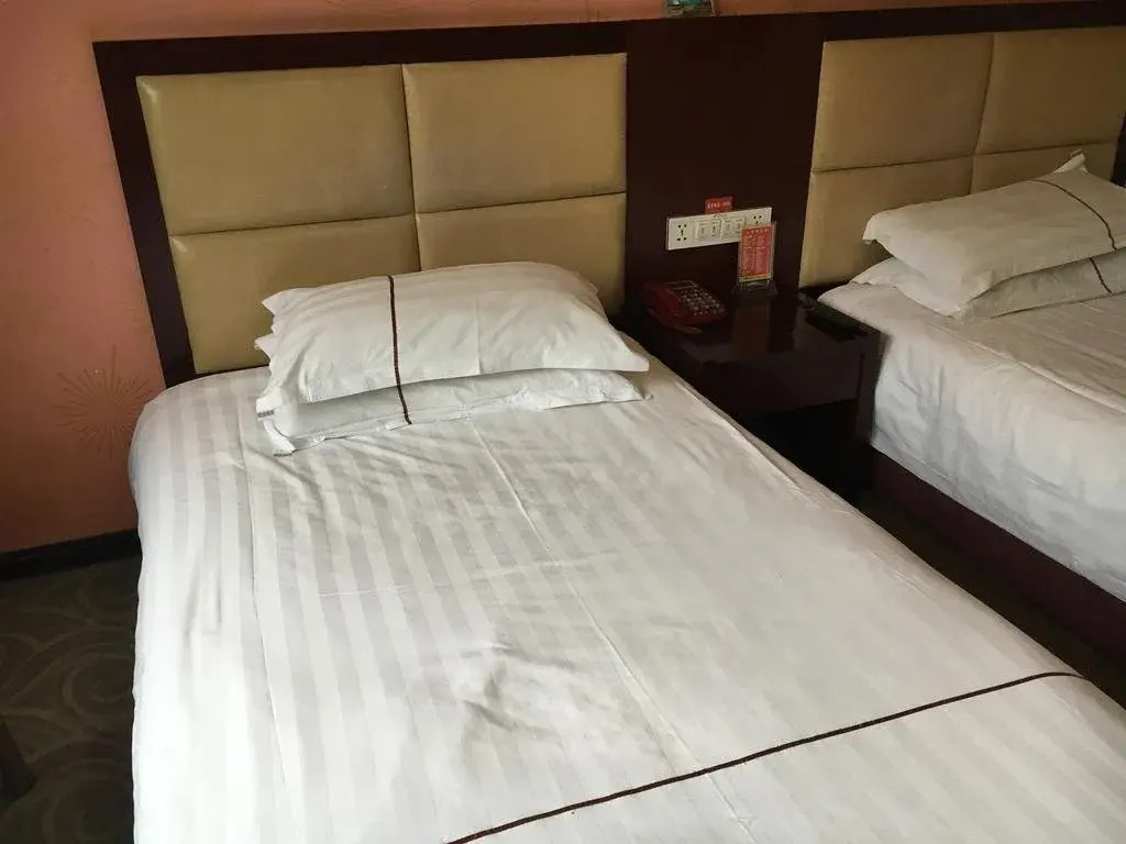 Yinhai Business Hotel