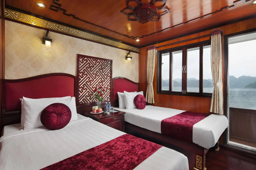 Rosa Cruise Halong