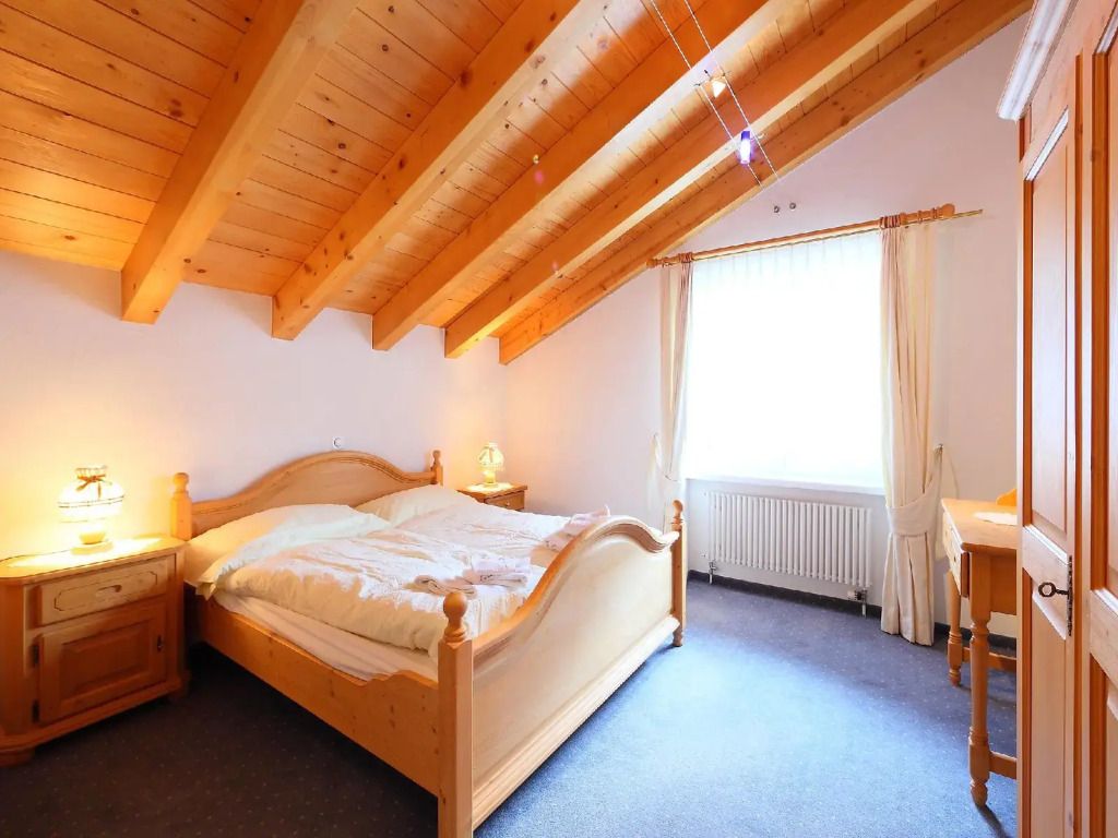Linda - Four Bedroom