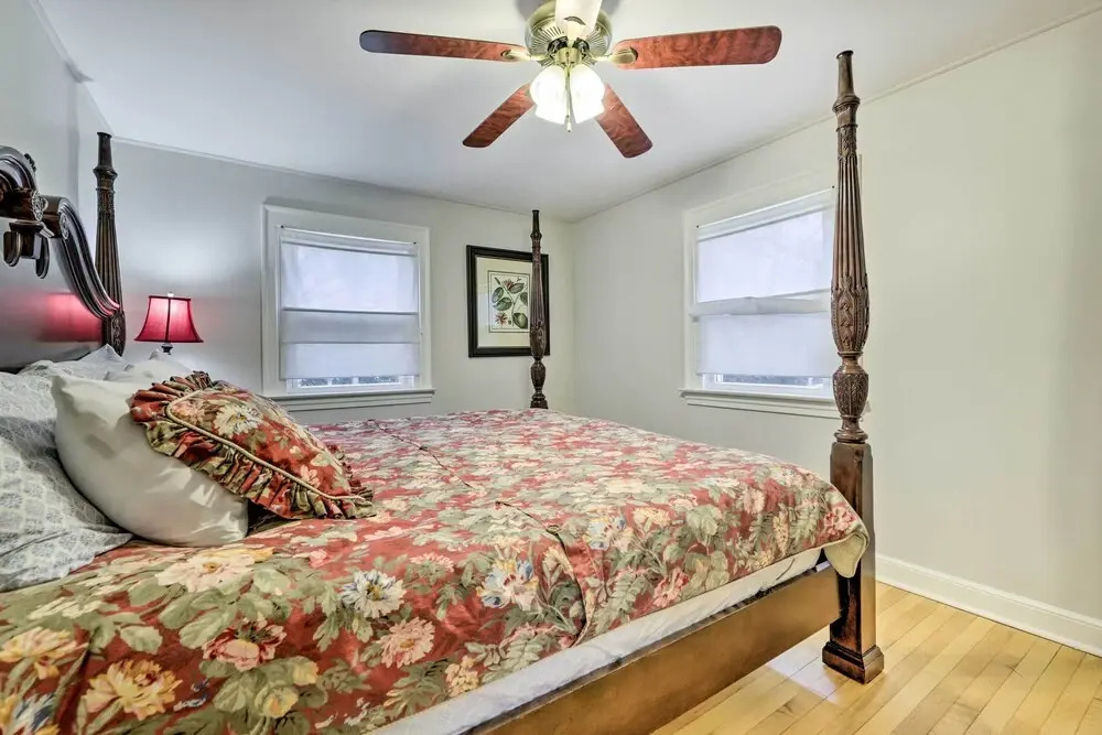 Charming Hamden Home: 2 Mi to Yale University