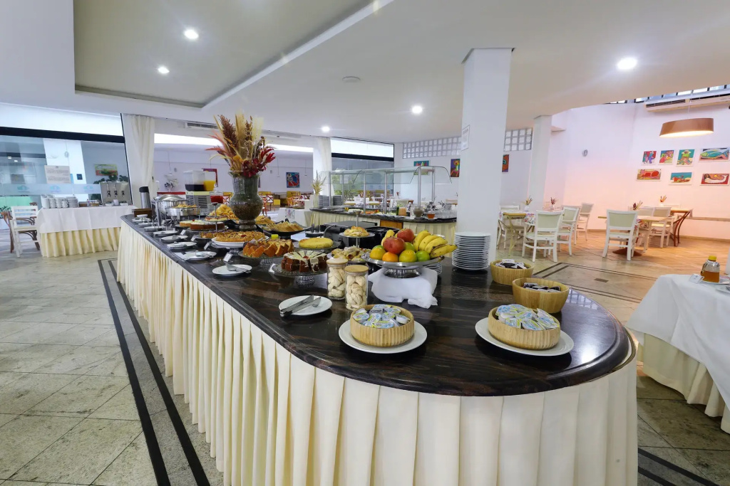 Ingleses Praia Hotel