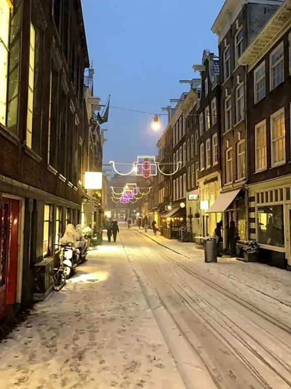 Nine Streets Inn