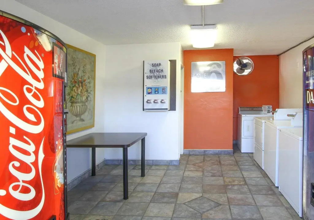 Motel 6 San Diego, CA Airport Harbor
