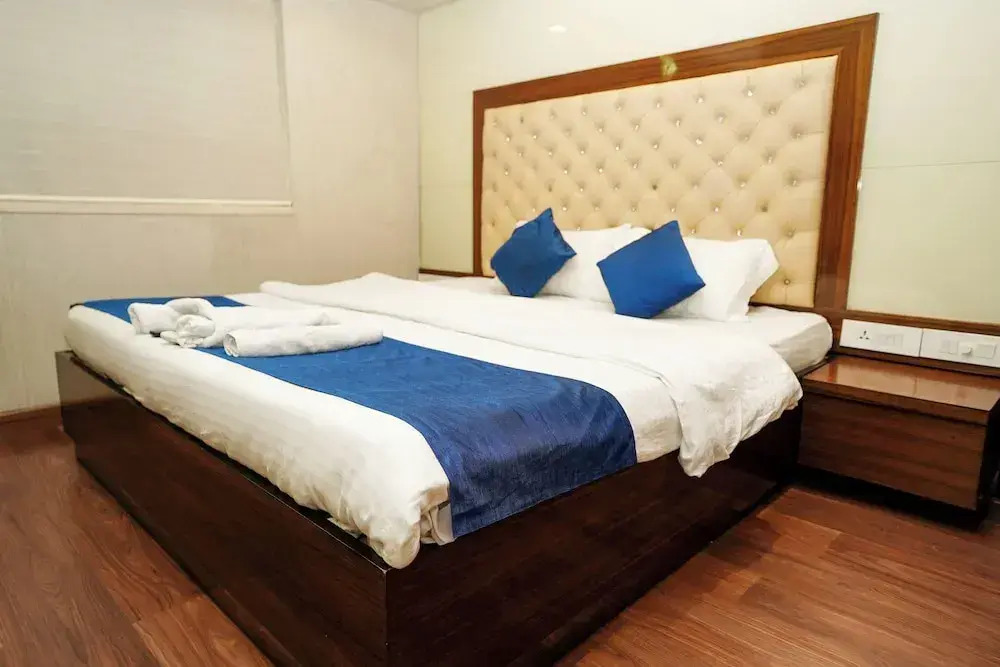 Zenith Homes - Powai Suites
