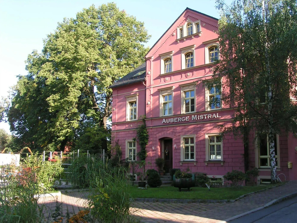 Wein-Hotel Auberge Mistral