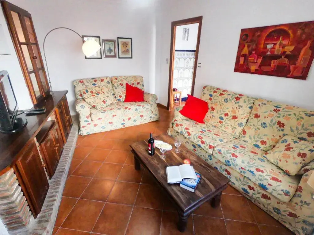 Conil town house with roof terrace and great views