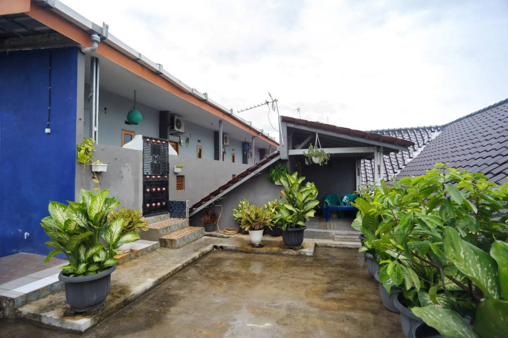 RedDoorz Syariah near RS Advent Bandar Lampung