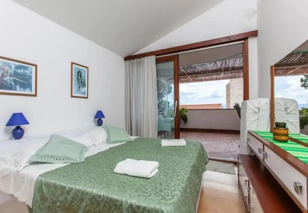 Apartments Jadro