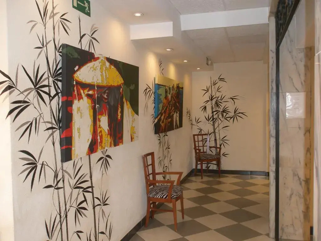 Hotel Mayna