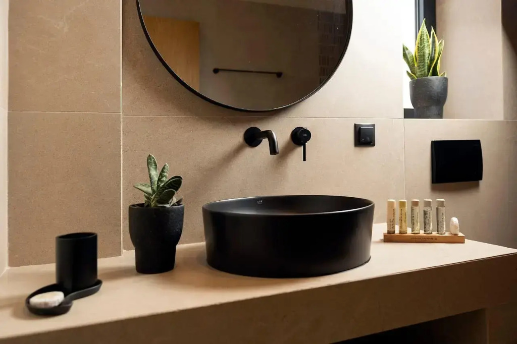 Pnoes Luxury Suites