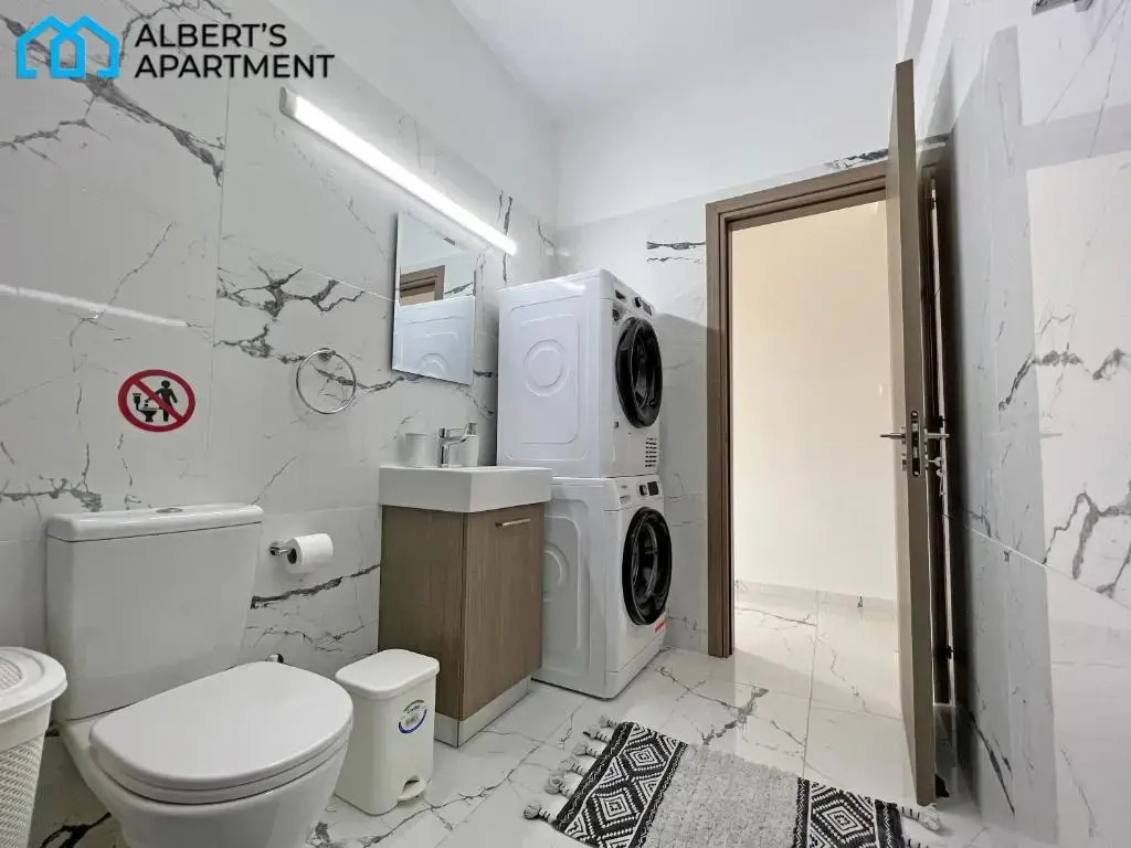 Albert's Apartment KAMARES 401