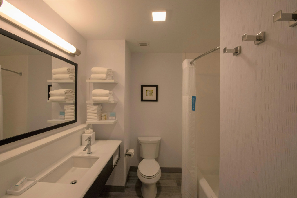 Hampton Inn & Suites Irvine/Orange County Airport