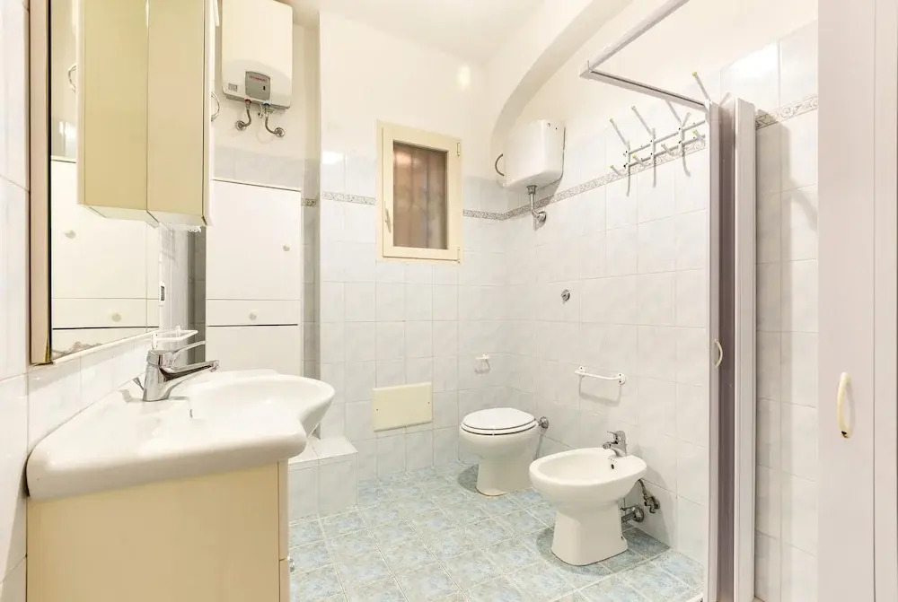 2147 Villa Giulia & Sara