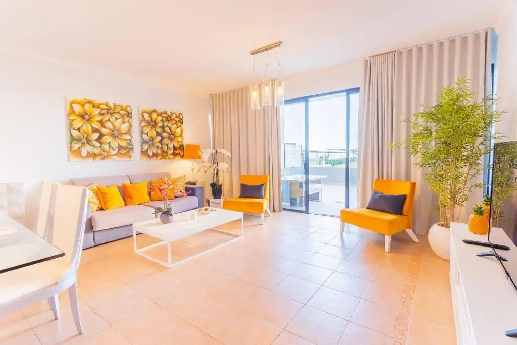 5 bedrooms in Privileged area with Ocean View