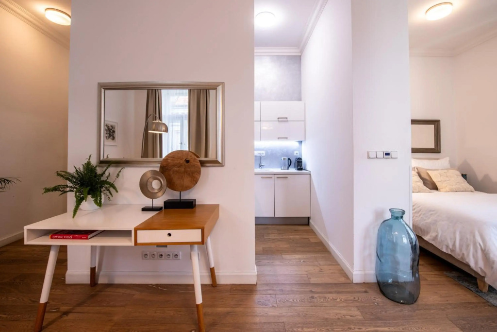 Modern Downtown APT - renovated, on ideal location
