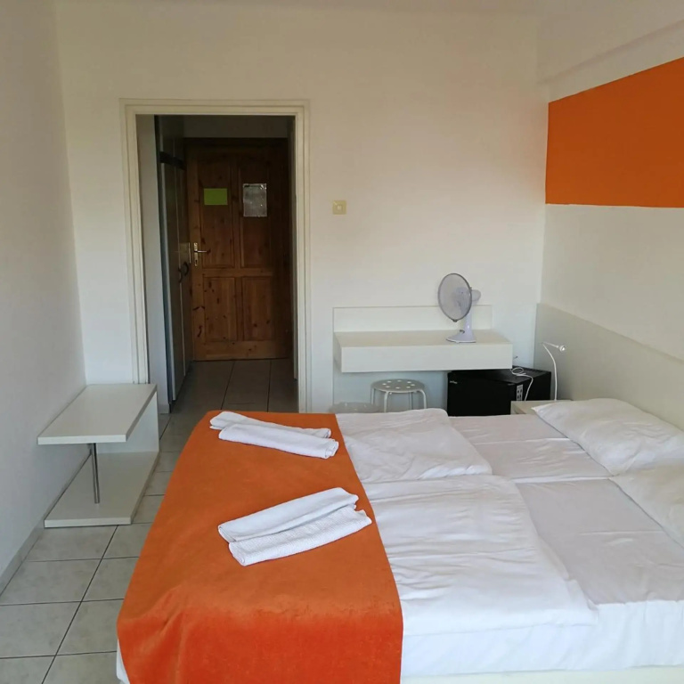 Hotel Holiday Csopak