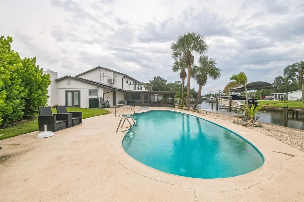 Cozy Tampa Oasis With Pool & Relaxing Vibes 3 Bedroom Home