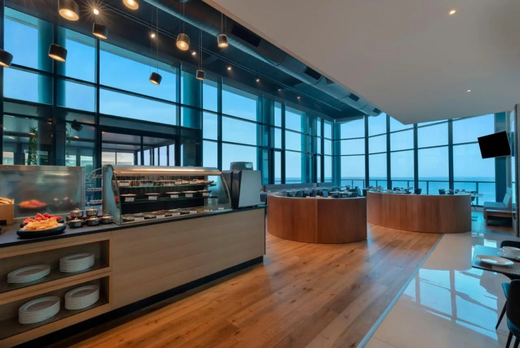 Herbert Samuel Okeanos Suites Herzilya