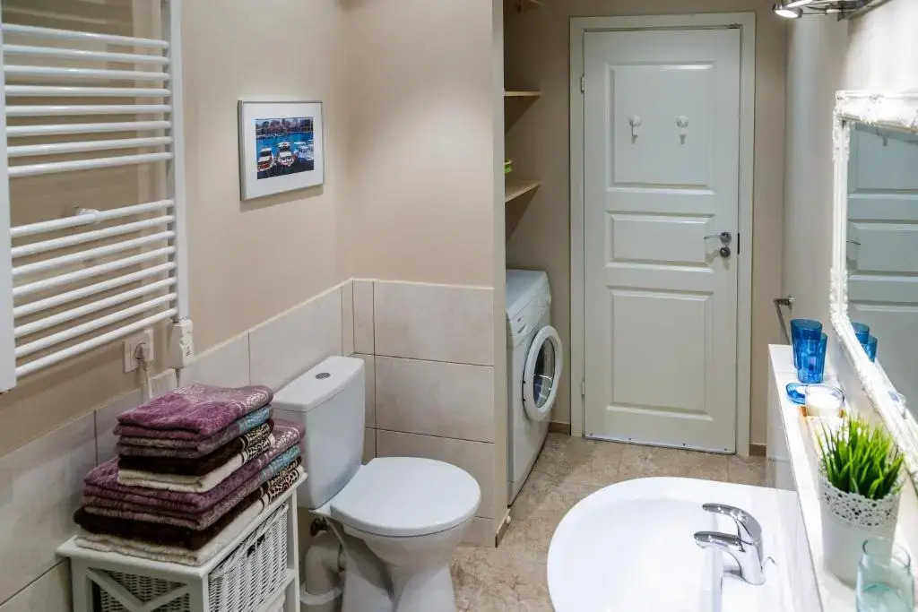Hazel Apartment