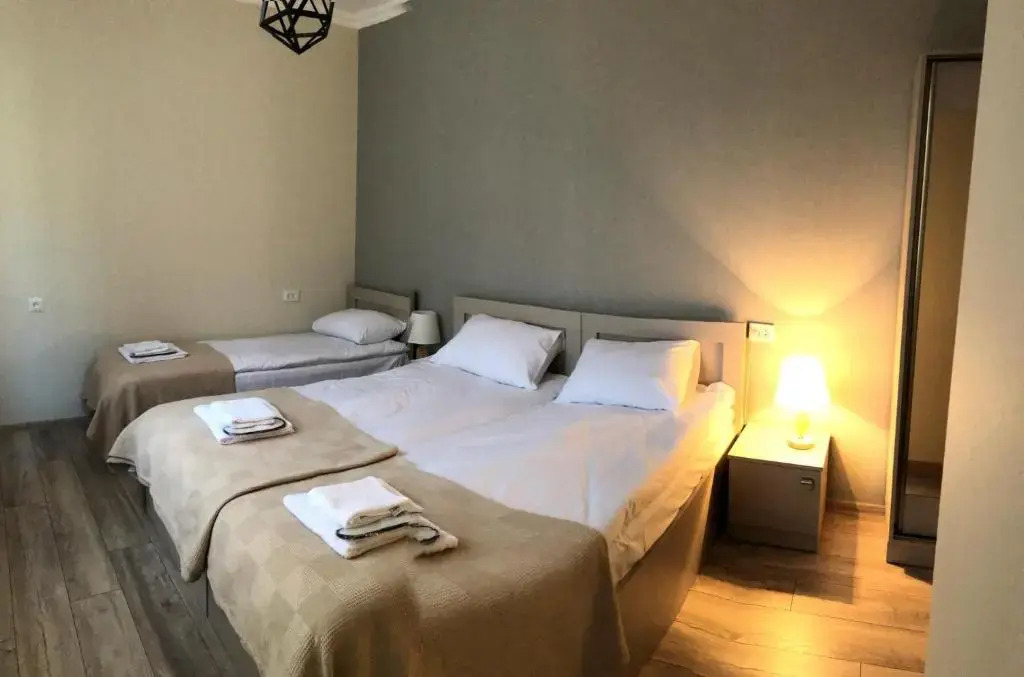 Baqari Inn
