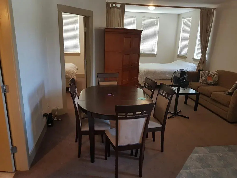 Pemberton Gateway Village Suites