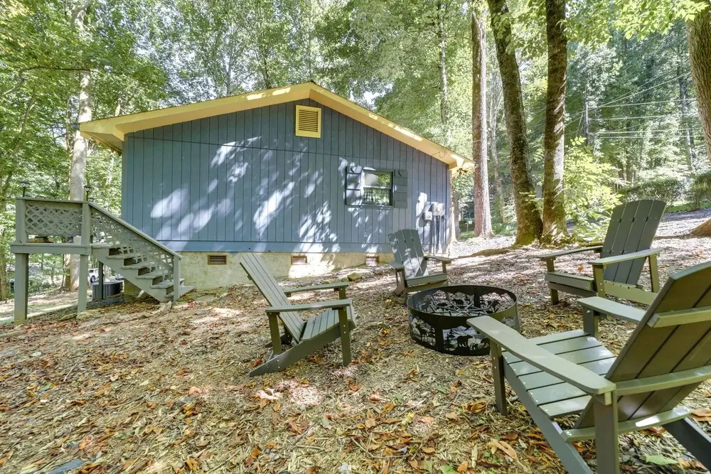 Peaceful Maggie Valley Vacation Rental w/ Fire Pit