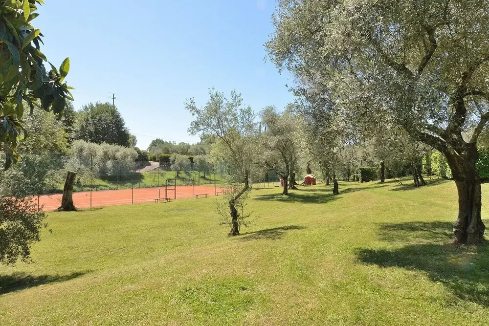 Apartment La Fiore 2 With Pool