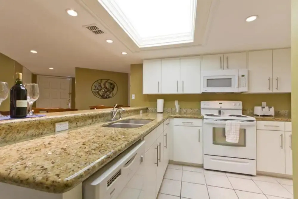 Saida IV Condominium 304
