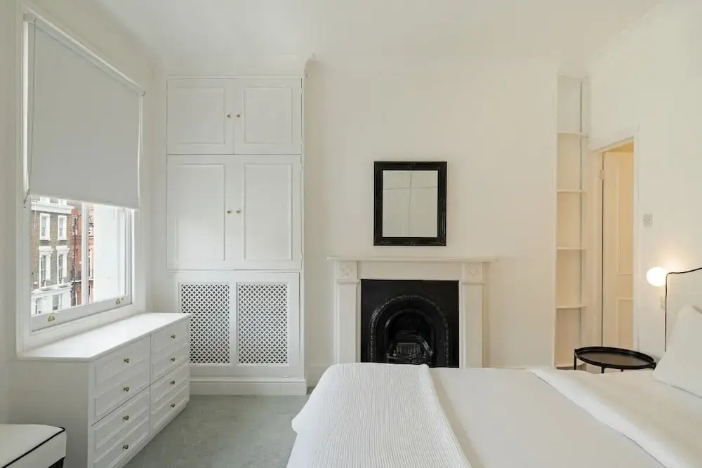 Sophisticated 2-bed, 2-bath apt in Chelsea