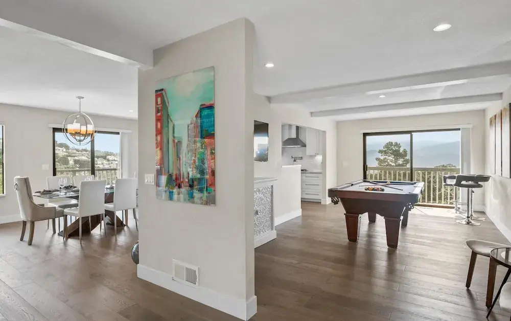 Newly Remodeled 4/4 With Bonus Room! Spectacular Valley Views! Aquarium Passes Available