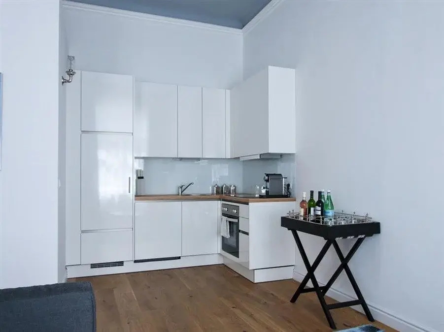 6 Rooms - 1070